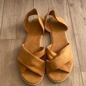 H&M Faux suede Flats